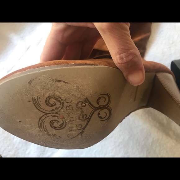 Boots - Picture 2 of 5